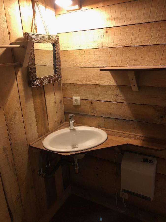 Le Repos Du Nomade B&B 7 Personnes Manhay Kültér fotó
